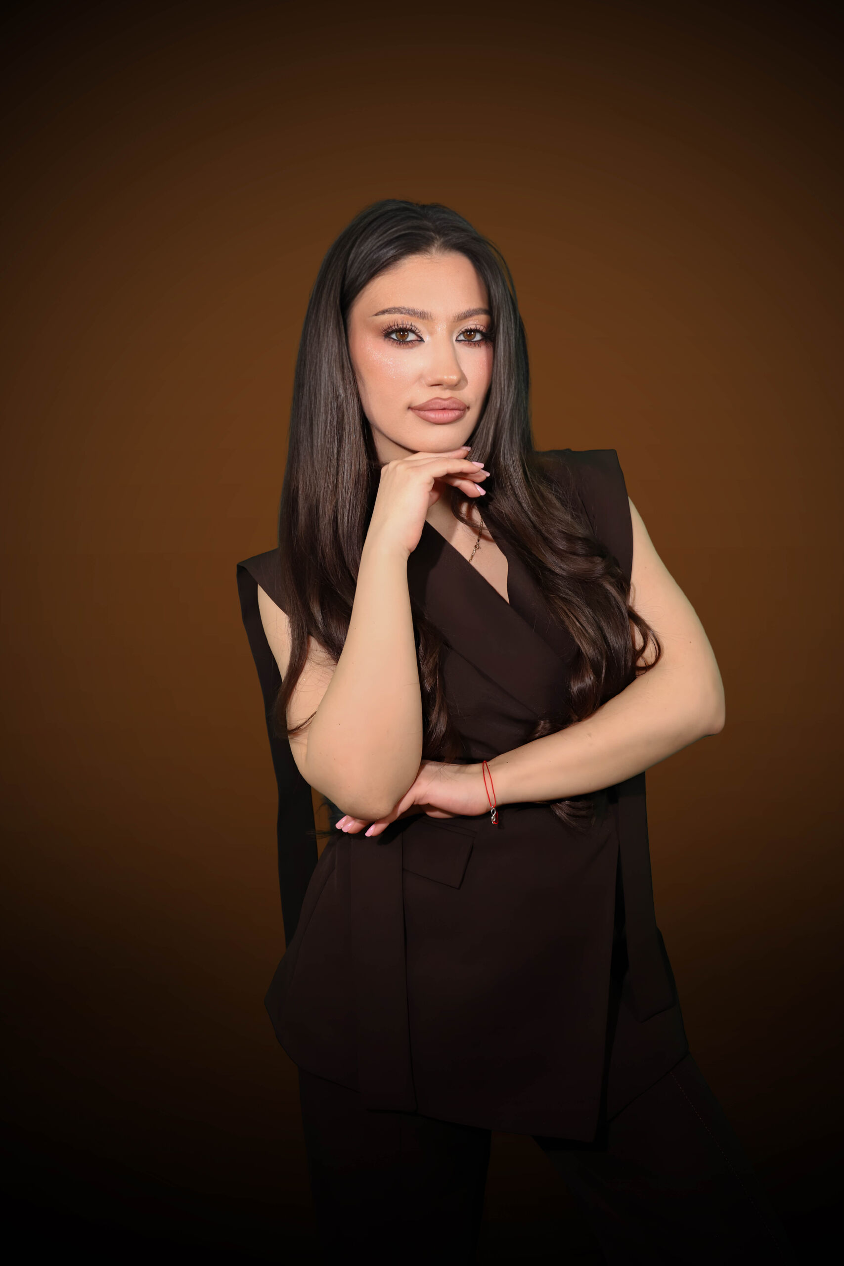 Ioana Ifrim, trainer în manichiură profesională